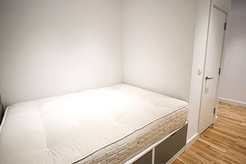 Studio to rent, Apt 63, Q One Residence, Wade Lane LS2