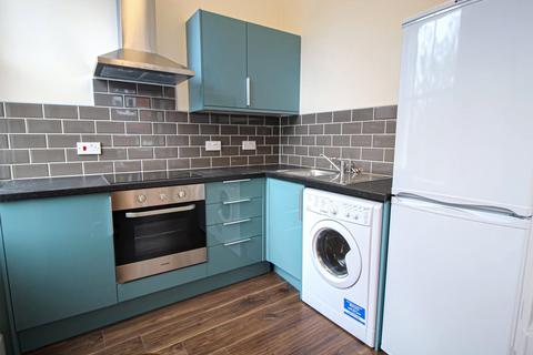 Studio to rent, Apt 5, Clarendon House, 20 Clarendon Road LS2