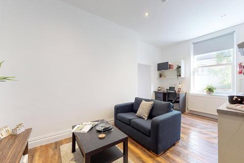 1 bedroom apartment to rent, Apt 4, 40 Clarendon Road, Clarendon Road LS2