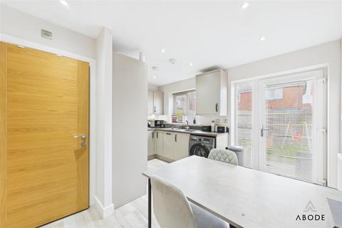 2 bedroom end of terrace house for sale, Hazelwell Avenue, Burton-On-Trent DE14