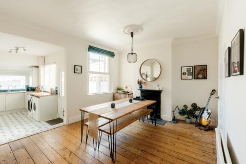 32 Boston Road, Bristol, BS7 0HB