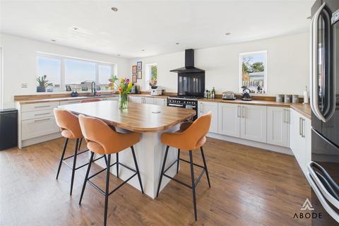 75 Barroon, Castle Donington, Derby, DE74 2PF