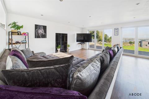 75 Barroon, Castle Donington, Derby, DE74 2PF