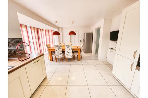 undefined, Port Stanley Close, Norton Fitzwarren, Taunton