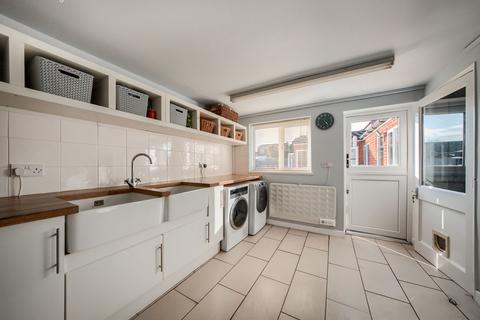 5 Church Path, Hampton Magna, Warwick, CV35 8SJ