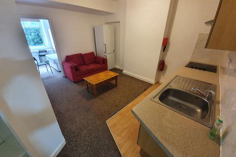 1 bedroom flat to rent, F6, 1 West Luton Place, Adamsdown