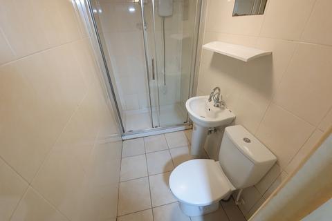 1 bedroom flat to rent, F6, 1 West Luton Place, Adamsdown