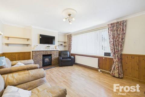 41 Seymour Way, Sunbury-on-thames, TW16 7JJ