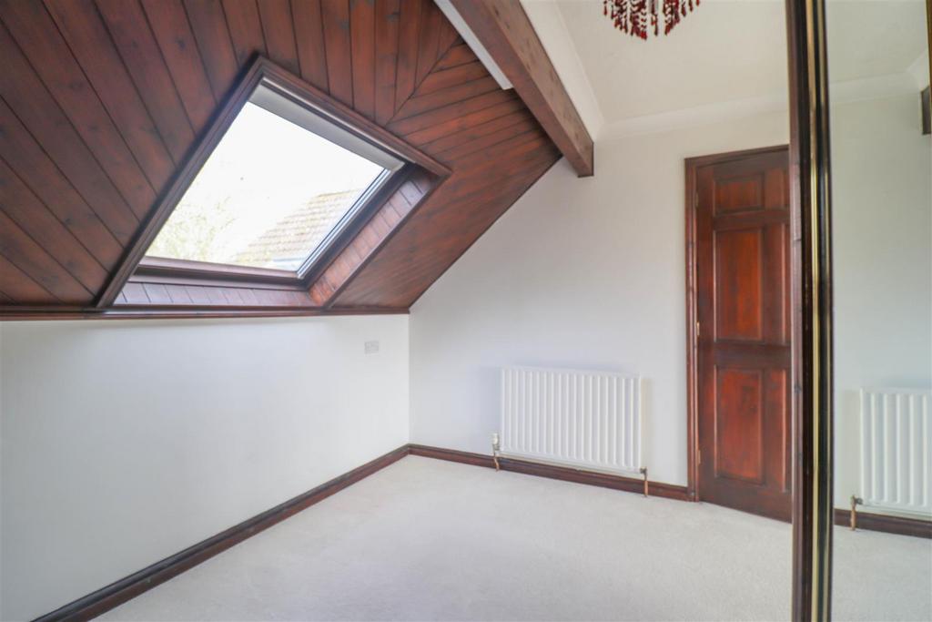 Bedroom 4-1.jpg