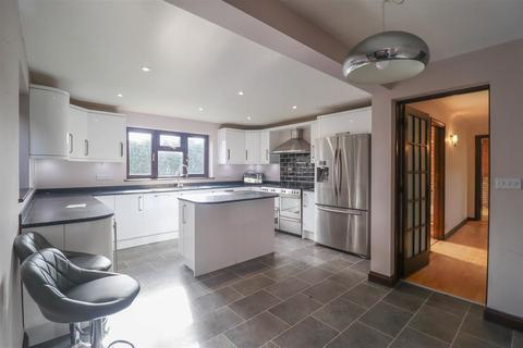 5 bedroom detached house to rent, Red House Gardens, Ely CB7