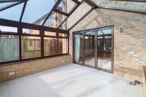 5 bedroom detached house to rent, Red House Gardens, Ely CB7