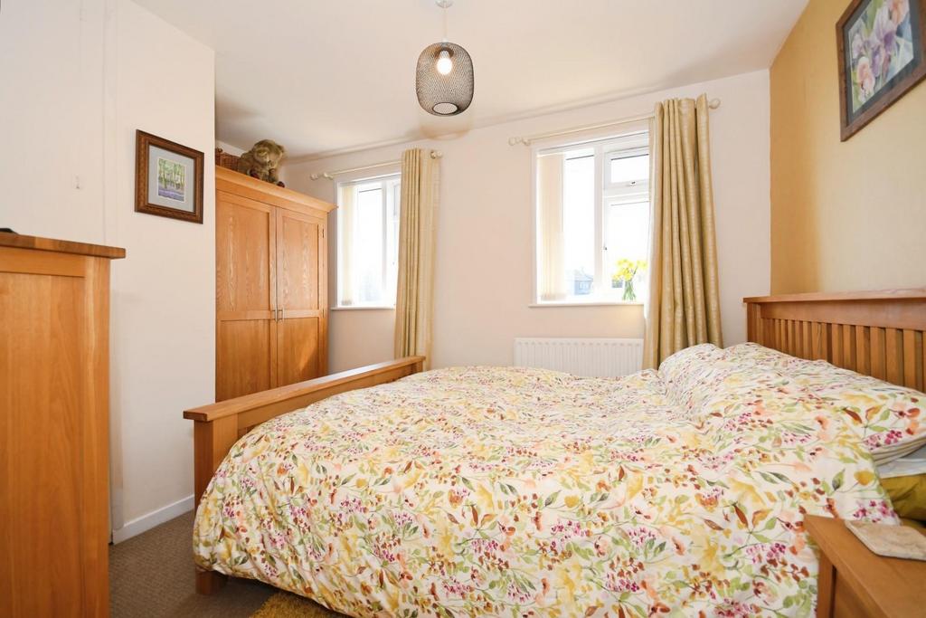 BED 1 02.jpg