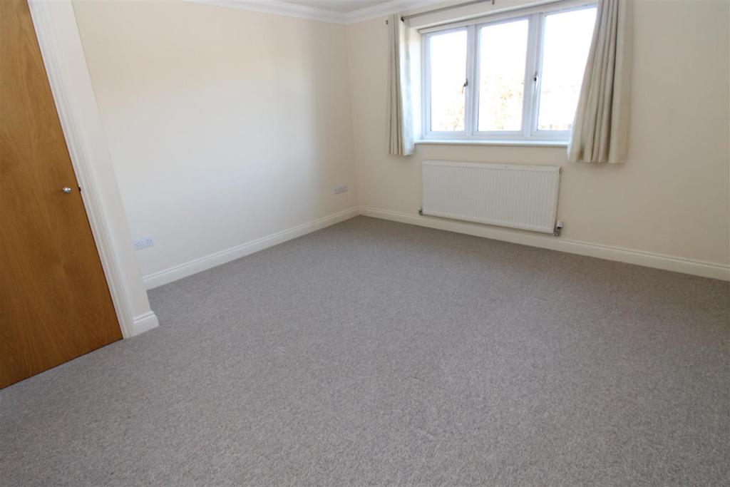 Bedroom 1.JPG