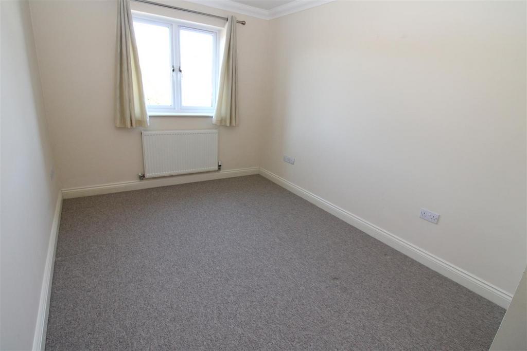 Bedroom 2.JPG