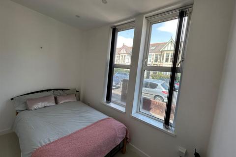 1 bedroom apartment to rent, Roath Court Place, Cardiff