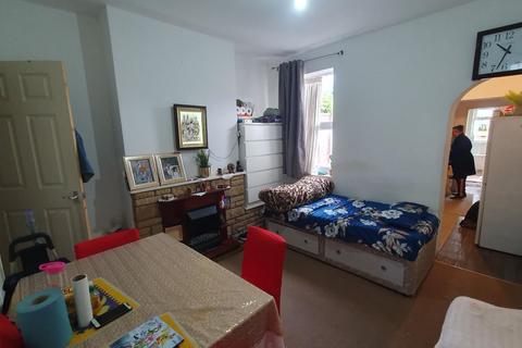 85 Ashley Street, Bilston, WV14 7NW