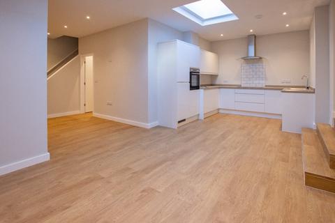 3 bedroom cottage to rent, Le Strange Terrace, Hunstanton