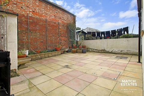 3 bedroom end of terrace house for sale, Somerset Road, Folkestone CT19