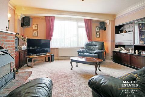 3 bedroom end of terrace house for sale, Somerset Road, Folkestone CT19