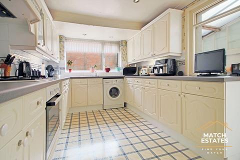 3 bedroom end of terrace house for sale, Somerset Road, Folkestone CT19