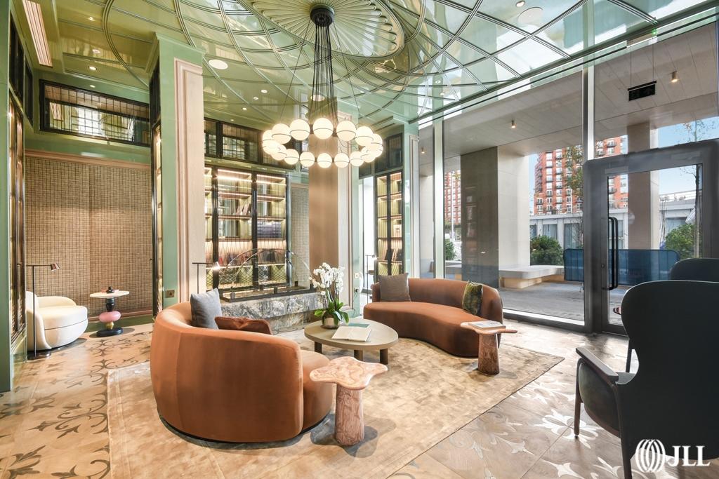 8 Facilities-Lobby