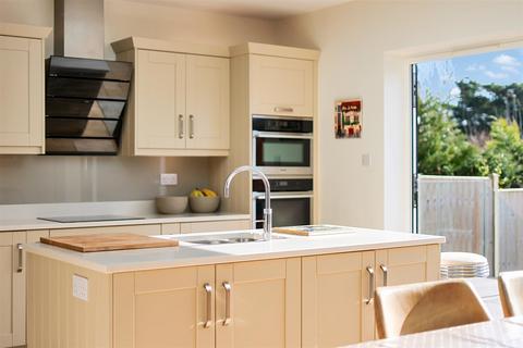 3 bedroom semi-detached house for sale, Old Lane, East Horsley/Cobham Borders