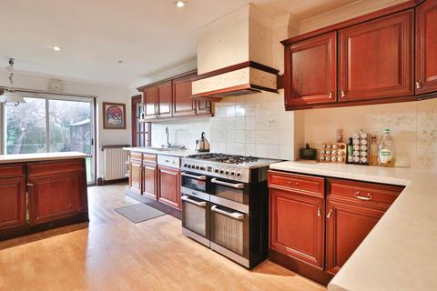 4 bedroom semi-detached house for sale, Knightwood Crescent, Kingston Upon Thames