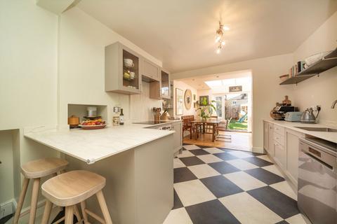 30 Ditton Hill Road, Long Ditton, Surbiton, KT6 5JD