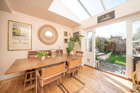 30 Ditton Hill Road, Long Ditton, Surbiton, KT6 5JD