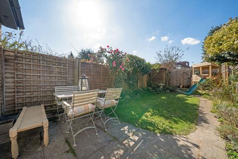 30 Ditton Hill Road, Long Ditton, Surbiton, KT6 5JD