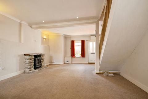 3 bedroom terraced house to rent, Williams Place, Pontypridd, CF37