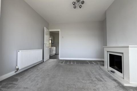 2 bedroom semi-detached house for sale, Deyne Road, Huddersfield HD4