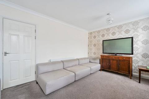 3 bedroom flat for sale, Southwood Smith House, Florida Street, Bethnal Green, London, E2
