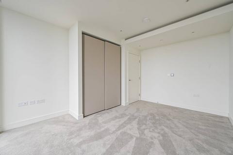 3 bedroom flat for sale, South Quay Plaza, Canary Wharf E14