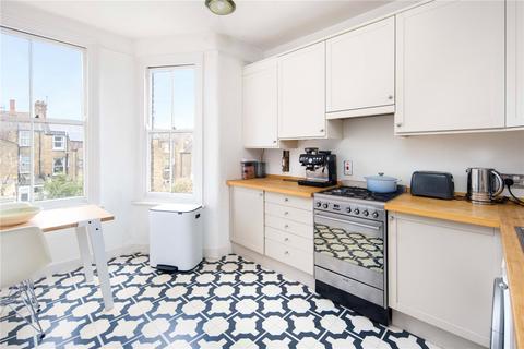 3 bedroom maisonette for sale, Cleveleys Road, Upper Clapton, London, E5