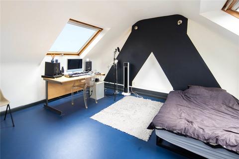 3 bedroom maisonette for sale, Cleveleys Road, Upper Clapton, London, E5