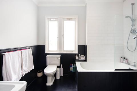 3 bedroom maisonette for sale, Cleveleys Road, Upper Clapton, London, E5