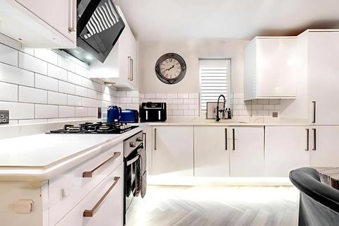 2 bedroom apartment to rent, Elm Terrace, London