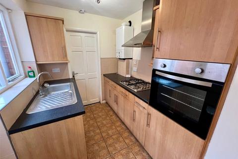 2 bedroom terraced house to rent, Duke Street, Northamptonshire NN16