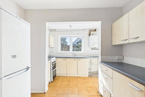 2 bedroom end of terrace house for sale, Shenstone Gardens, Romford RM3