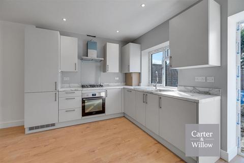 1 bedroom apartment for sale, Neville Gardens, Dagenham, Essex