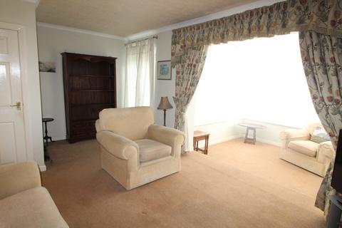 4 Mackingstone Drive, Oakworth, Keighley, BD22 0RL
