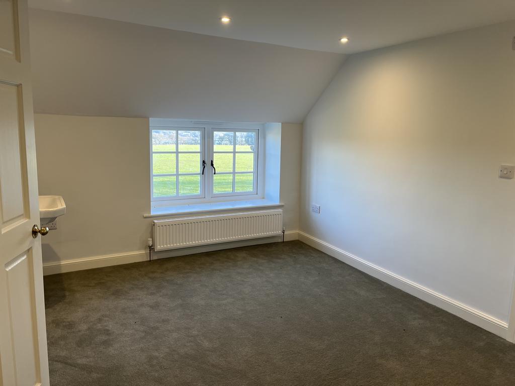 Master Bedroom (shower room to side)
