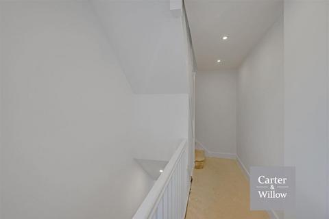 1 bedroom apartment for sale, Neville Gardens, Dagenham, Essex
