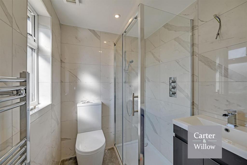 En suite shower room