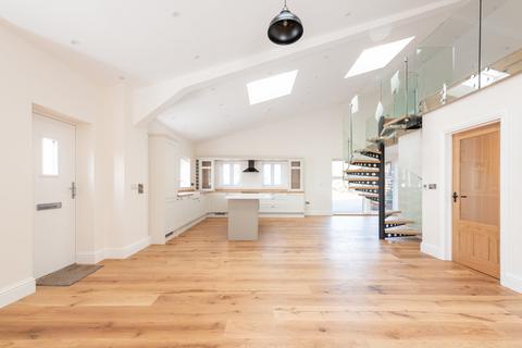 undefined, Denham, Quainton, Aylesbury, Buckinghamshire, HP22