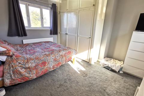 29 Throckmorton Road, Bungay, NR35 1JN