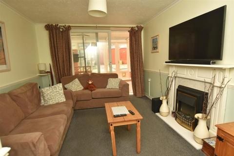 46 Hamlin Gardens, Exeter, EX1 3AD
