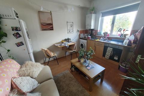 undefined, Flat 4, 16 Mundy Place, Cathays