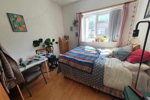 undefined, Flat 4, 16 Mundy Place, Cathays